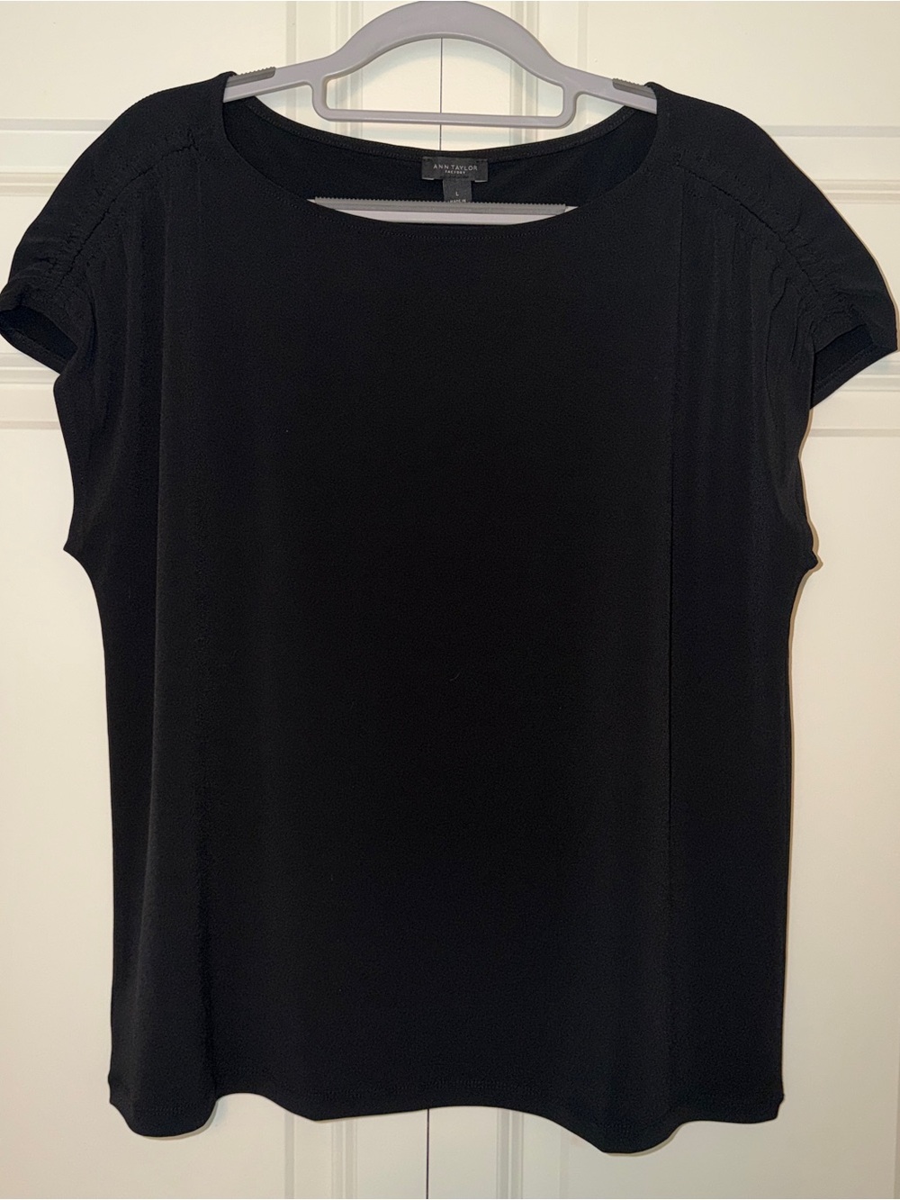 Ann Taylor Black Short-Sleeve Crewneck Top